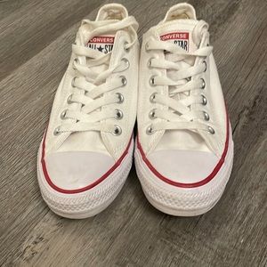 Converse size 7/Women
